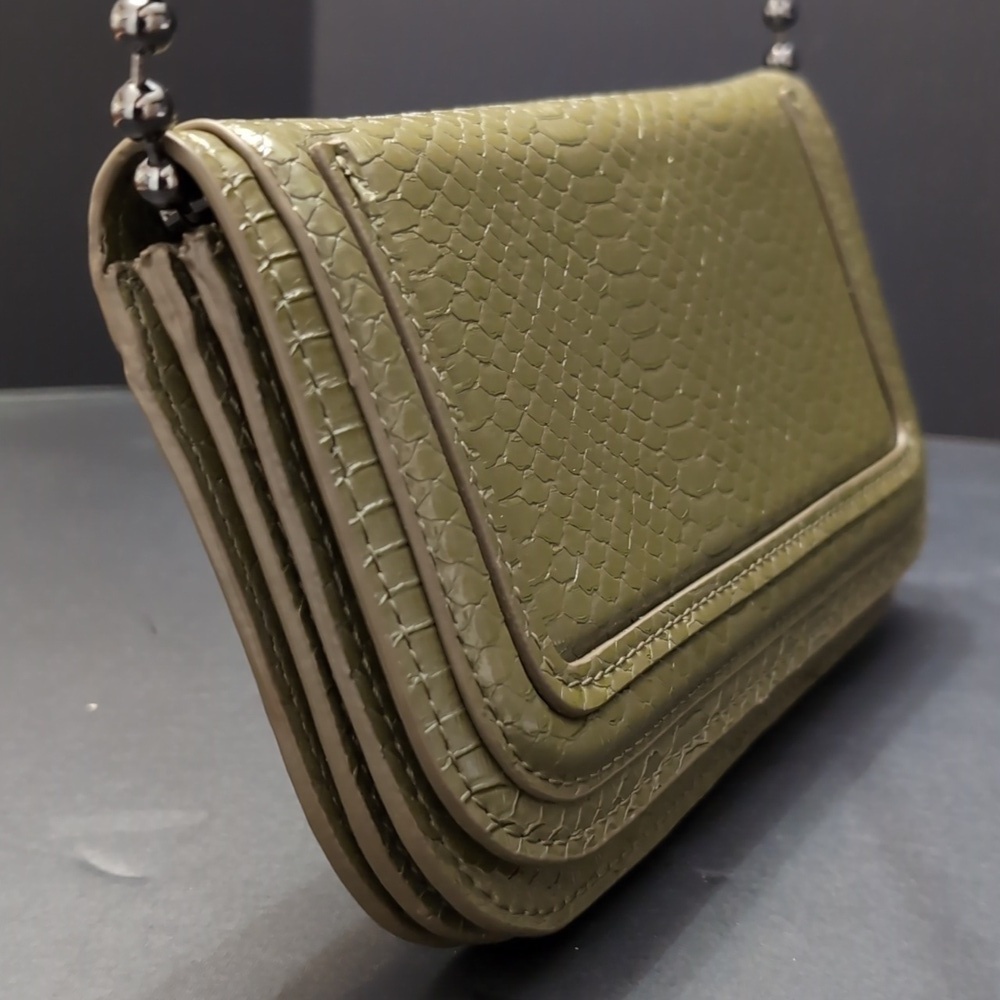 Zara Green Faux Leather Mini Purse With Beaded Strap. - Picture 4 of 12